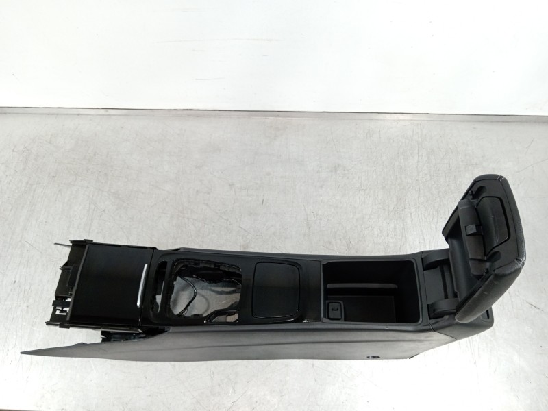 Recambio de apoyabrazos central para opel insignia grand sport business referencia OEM IAM   