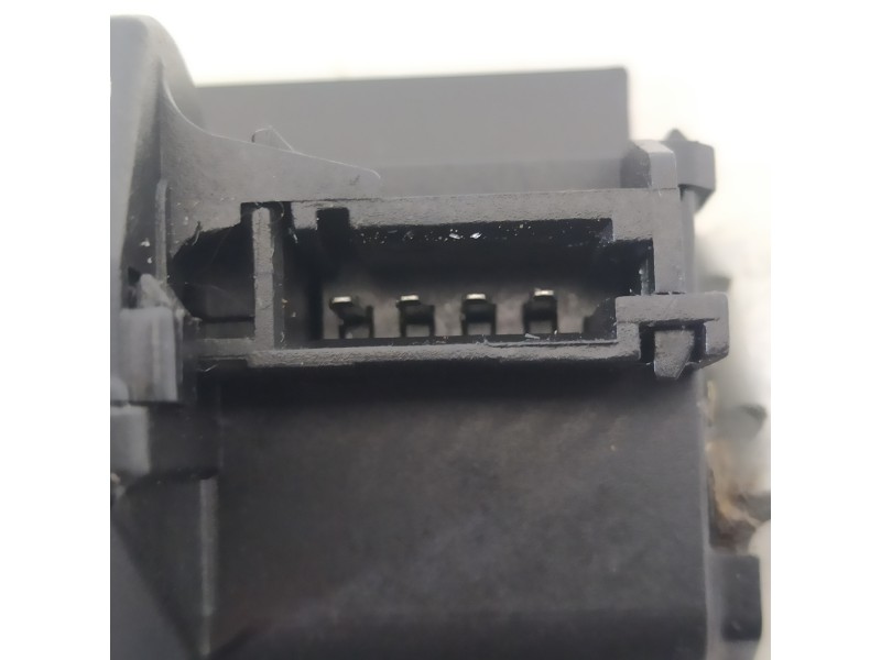 Recambio de cerradura maletero / porton para opel corsa d selective referencia OEM IAM 55701971  