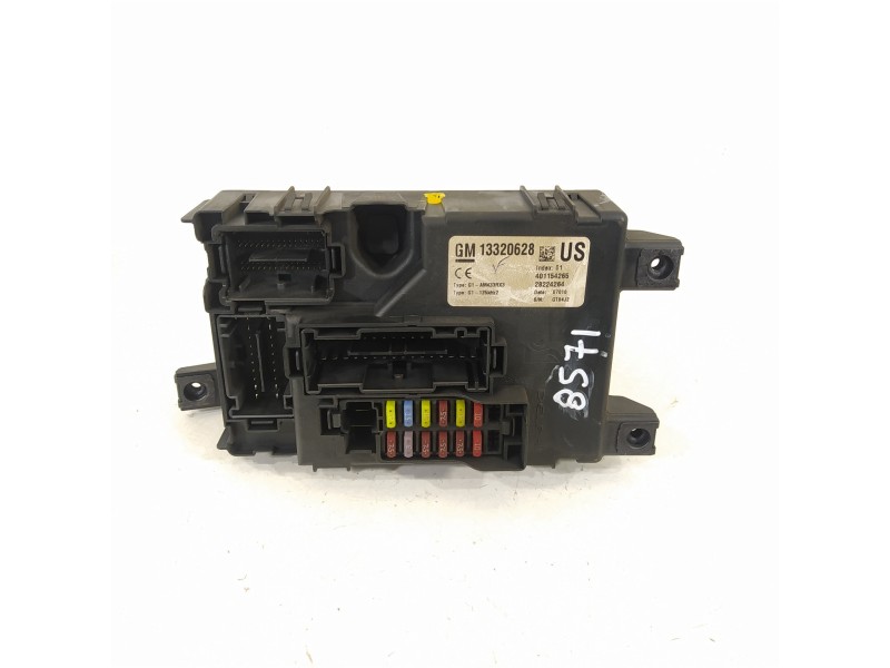 Recambio de caja reles / fusibles para opel corsa d selective referencia OEM IAM 13320628  