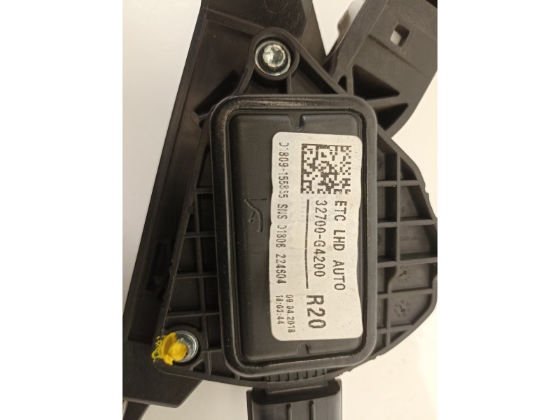 Recambio de potenciometro pedal para hyundai i30 (pd) essence referencia OEM IAM 32700G4200  
