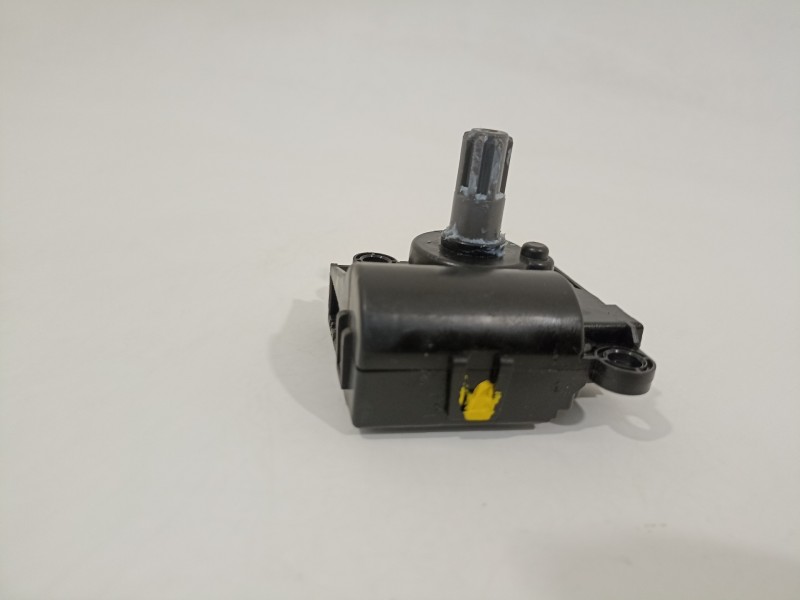 Recambio de motor apertura trampillas climatizador para hyundai i30 (pd) essence referencia OEM IAM D332CK8AA04  