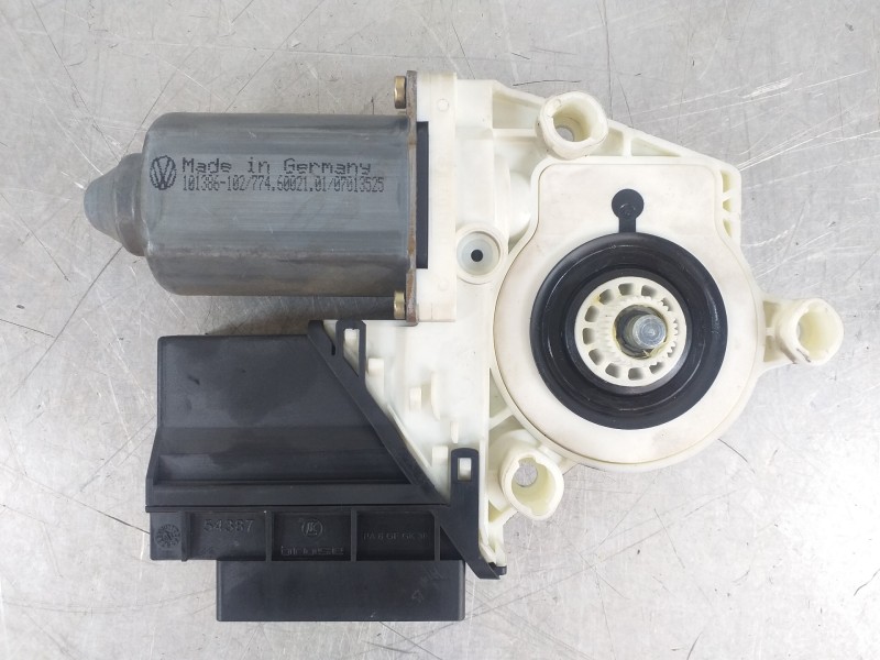 Recambio de motor elevalunas delantero derecho para seat ibiza (6l1) cool referencia OEM IAM 6Q2959801A  