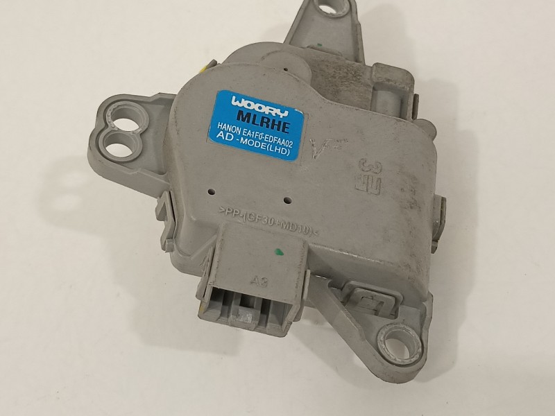 Recambio de motor apertura trampillas climatizador para hyundai i30 (pd) essence referencia OEM IAM EA1F0EDFAA02  