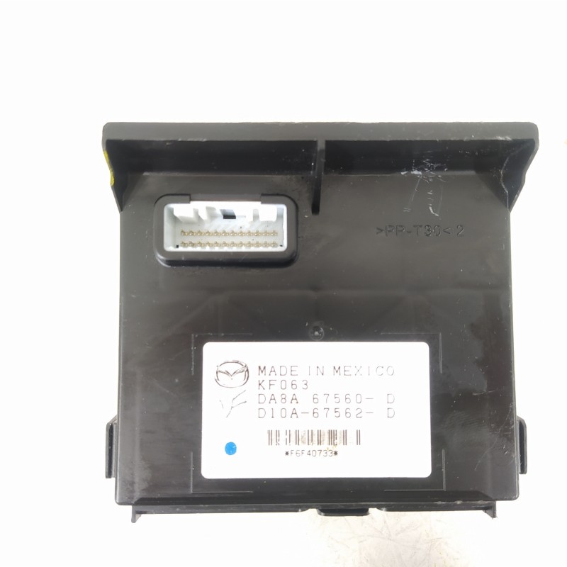 Recambio de modulo electronico para mazda 2 lim. () exclusive-line referencia OEM IAM D10A67562D  