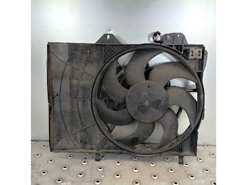 Recambio de electroventilador para peugeot 207 xs pack referencia OEM IAM 9680102880  