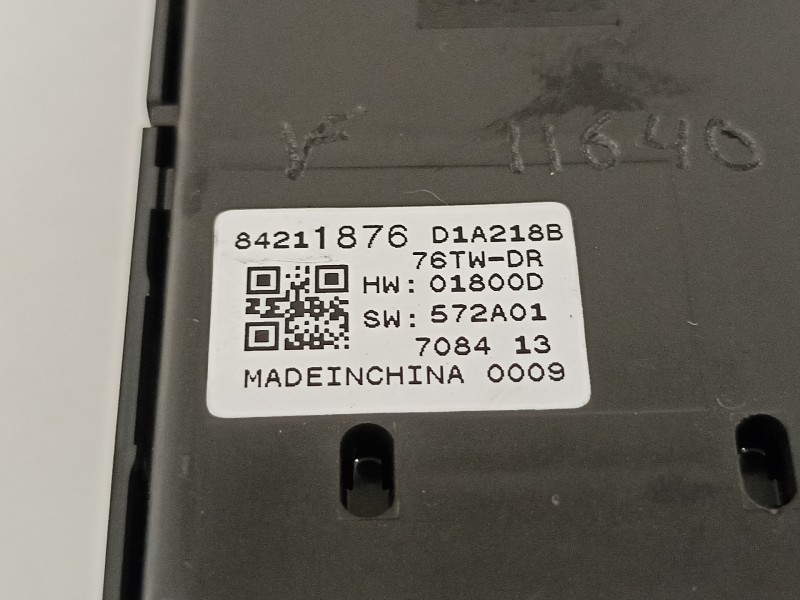 Recambio de mando elevalunas delantero izquierdo para opel insignia grand sport business referencia OEM IAM 84211876  