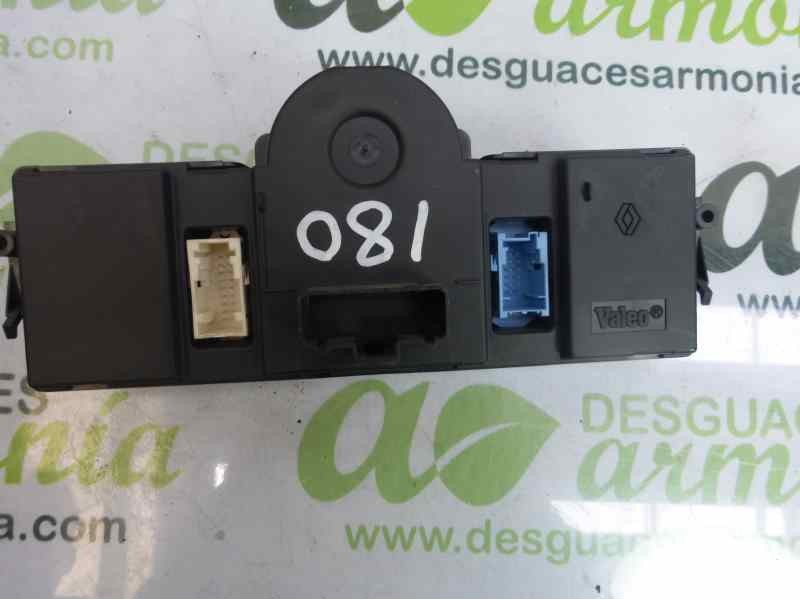 Recambio de mando climatizador para renault megane ii classic berlina confort expression referencia OEM IAM 8200407123  