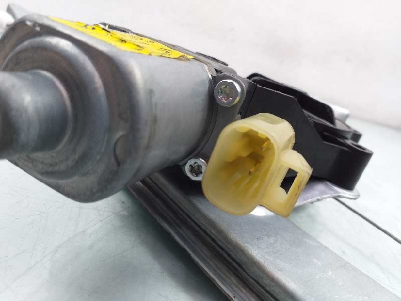 Recambio de elevalunas trasero izquierdo para chevrolet orlando ltz referencia OEM IAM 98820J3010 0130822465 