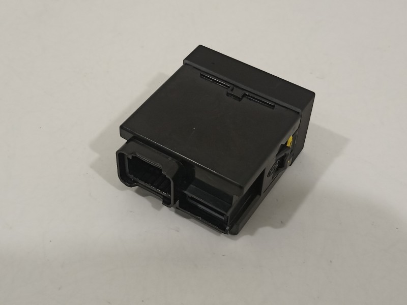 Recambio de modulo electronico para hyundai i30 (pd) essence referencia OEM IAM 96120G2050  