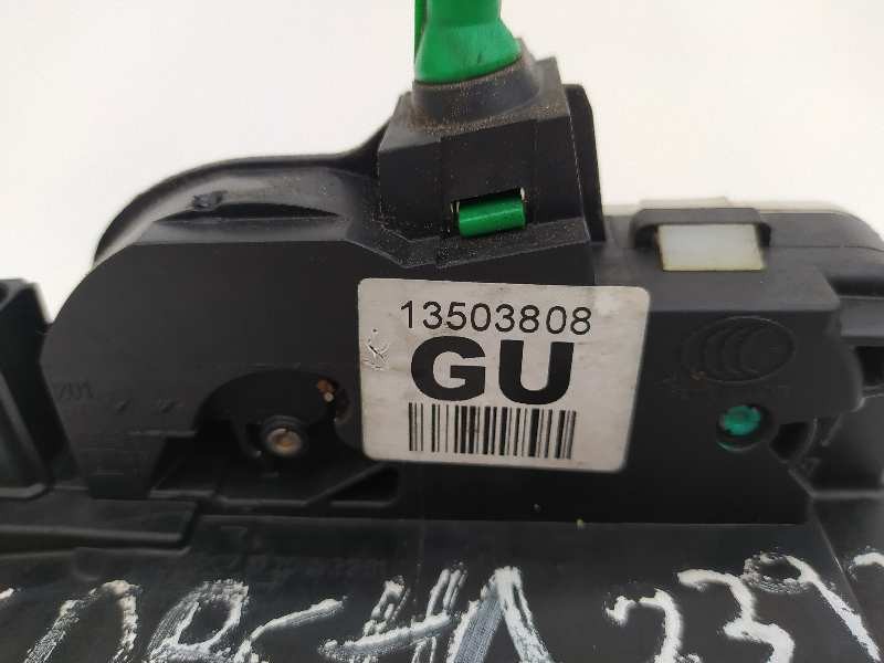 Recambio de cerradura puerta trasera derecha para chevrolet orlando ltz referencia OEM IAM 13503808  