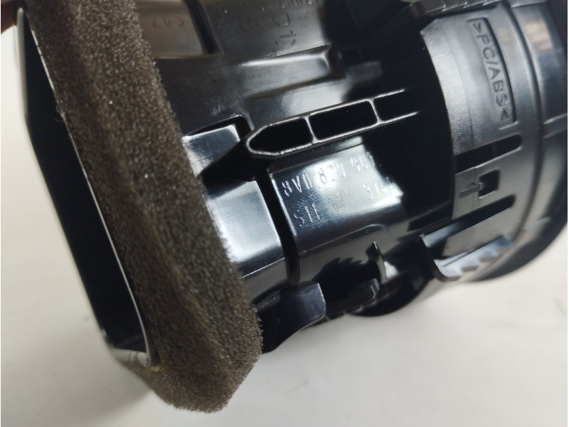 Recambio de rejilla aireadora para audi a3 (8v) ambiente referencia OEM IAM 8V0820901A  