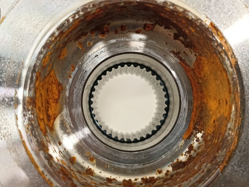 Recambio de mangueta delantera derecha para skoda octavia combi (5e5) ambition referencia OEM IAM 5Q0407256S 5WA400054HT 8S04986