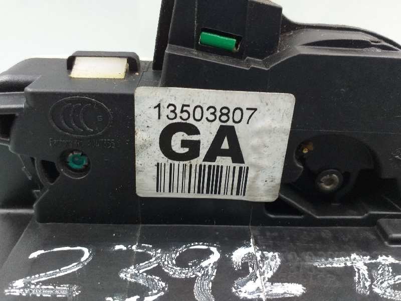 Recambio de cerradura puerta trasera izquierda para chevrolet orlando ltz referencia OEM IAM 13503807  