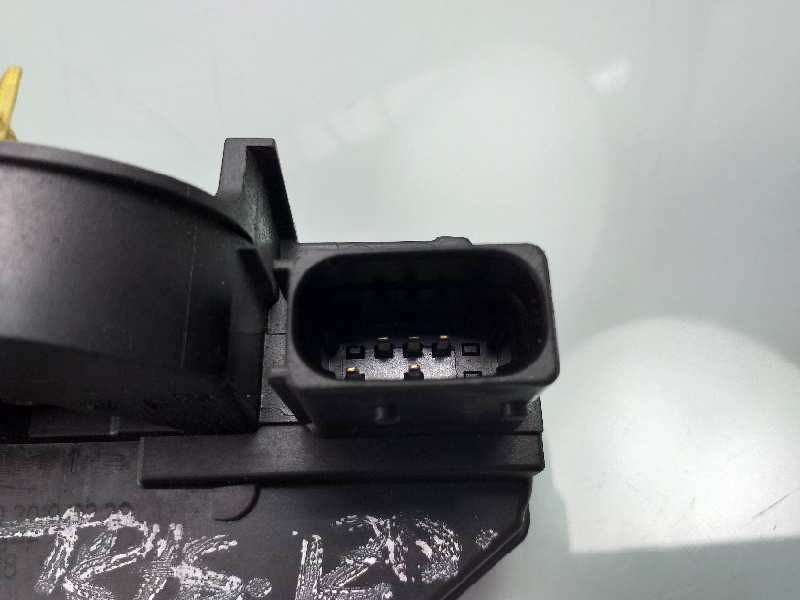 Recambio de cerradura puerta trasera izquierda para chevrolet orlando ltz referencia OEM IAM 13503807  