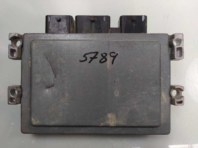 Recambio de centralita motor uce para ford fiesta (cb1) trend referencia OEM IAM AV2112A650CD S180047012 