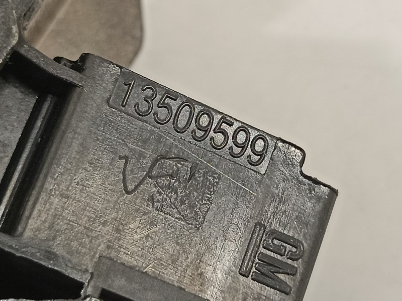 Recambio de cerradura maletero / porton para opel insignia grand sport business referencia OEM IAM 1359599 YR00237080 