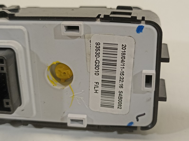 Recambio de mando retrovisor para hyundai i30 (pd) essence referencia OEM IAM 93530G3010  