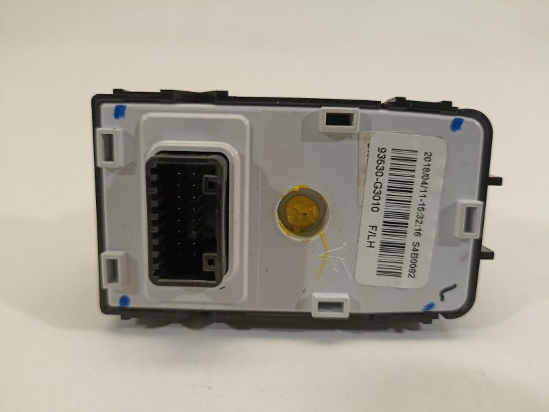 Recambio de mando retrovisor para hyundai i30 (pd) essence referencia OEM IAM 93530G3010  