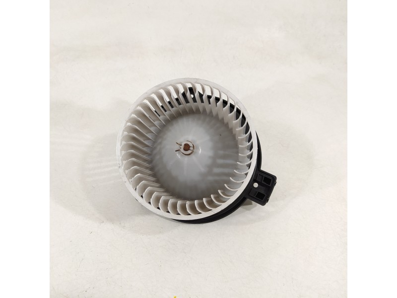 Recambio de ventilador calefaccion para mazda 2 lim. () exclusive-line referencia OEM IAM 8727001530 HB111BJS703 