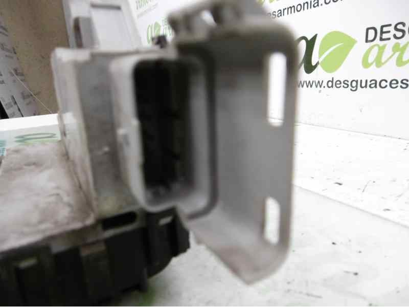 Recambio de cerradura puerta delantera derecha para citroën c4 coupe vts referencia OEM IAM 9686720380  