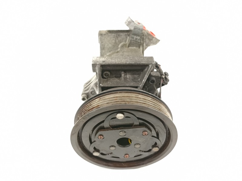 Recambio de compresor aire acondicionado para renault fluence referencia OEM IAM 8201025121  