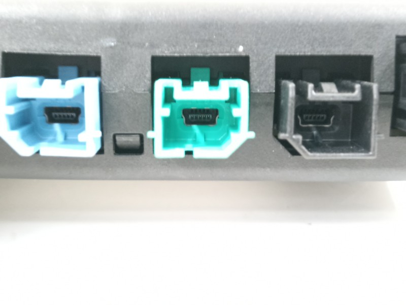 Recambio de sistema navegacion gps para opel insignia grand sport business referencia OEM IAM 84131944  