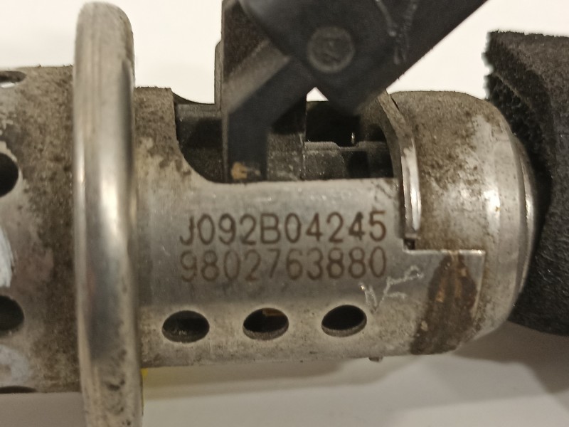 Recambio de inyector para citroën ds4 desire referencia OEM IAM 9802763880  