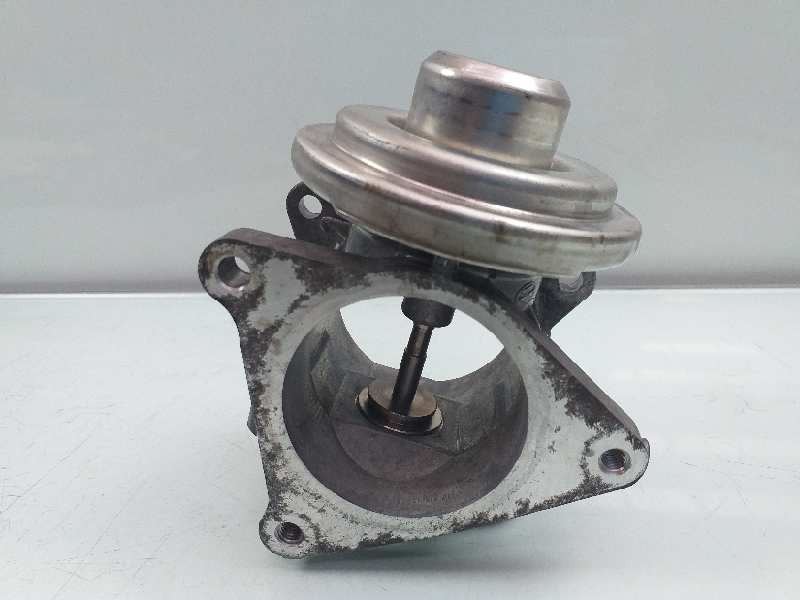 Recambio de valvula egr para seat ibiza (6l1) f.r. referencia OEM IAM 038131501AN 038129637D 