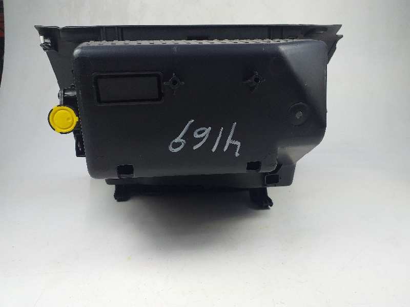 Recambio de guantera para peugeot 2008 (--.2013) allure referencia OEM IAM 9673811277  