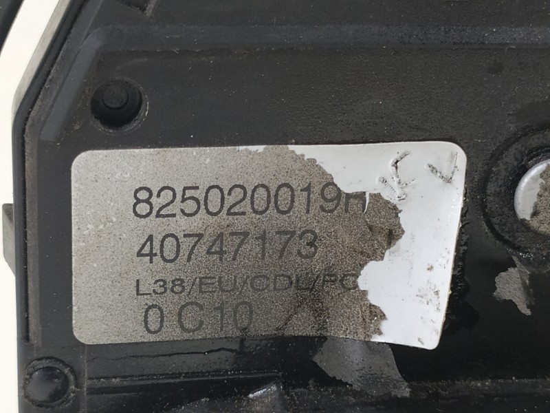 Recambio de cerradura puerta trasera derecha para renault fluence referencia OEM IAM 825020019R 40747173 
