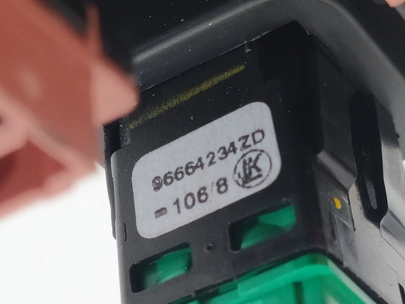 Recambio de mando multifuncion para citroën ds4 desire referencia OEM IAM 96664259ZD  