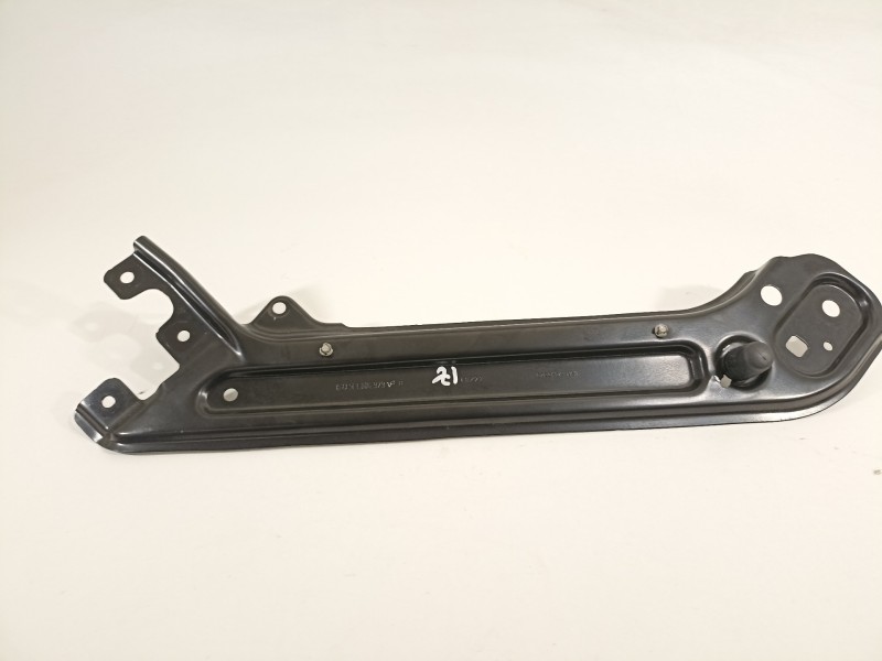 Recambio de travesaño superior para skoda octavia combi (5e5) ambition referencia OEM IAM 5E3806929B  