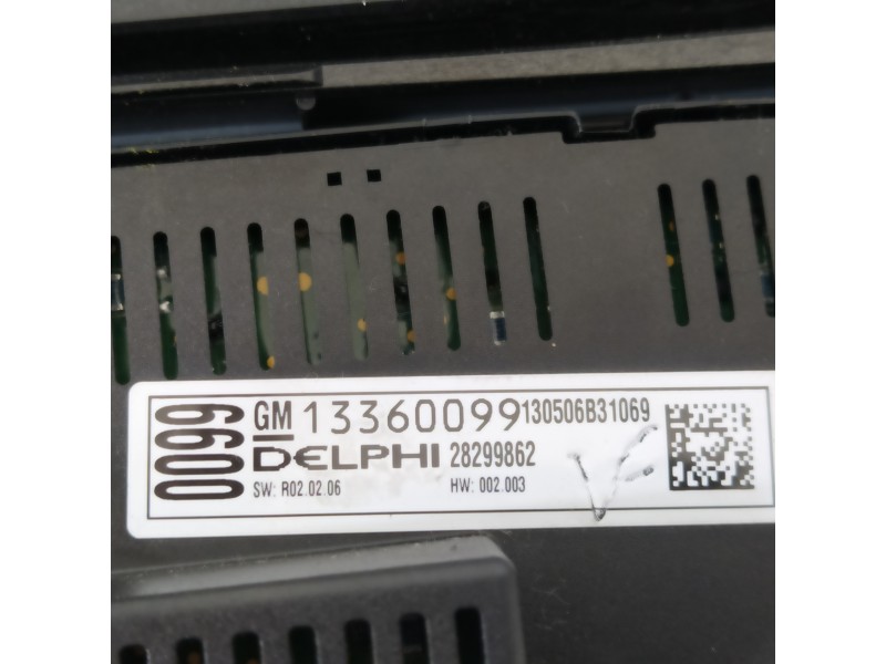 Recambio de sistema audio / radio cd para opel astra j lim. selective referencia OEM IAM 13360091 13360099 