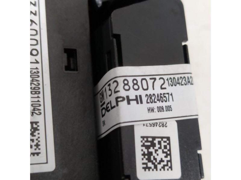 Recambio de sistema audio / radio cd para opel astra j lim. selective referencia OEM IAM 13360091 13360099 