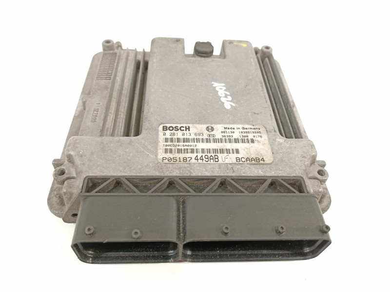 Recambio de centralita motor uce para dodge caliber s referencia OEM IAM P05187449AB 0281013693 