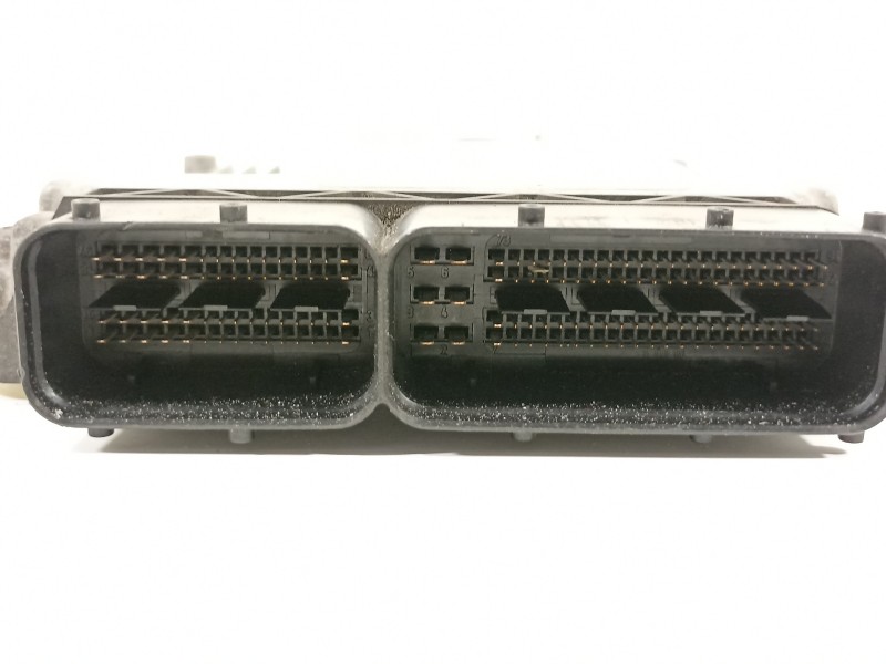 Recambio de centralita motor uce para dodge caliber s referencia OEM IAM P05187449AB 0281013693 