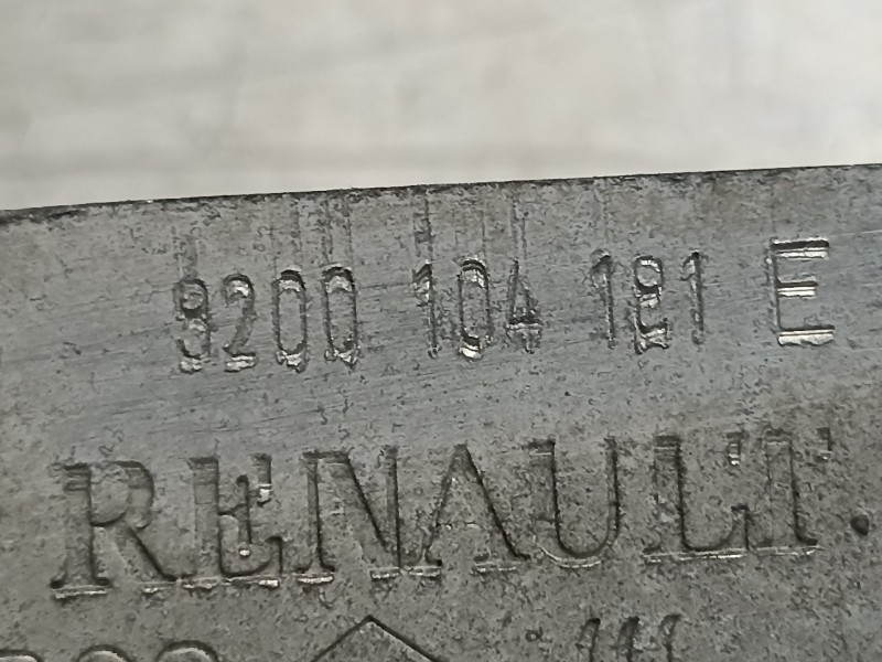 Recambio de refuerzo paragolpes delantero para renault modus confort dynamique referencia OEM IAM 9200104181E 8200124595 8200104