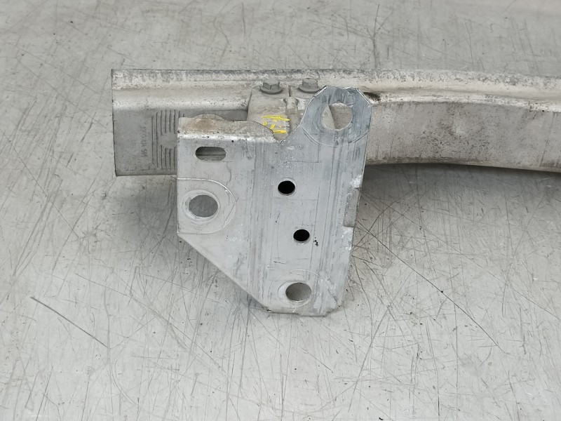 Recambio de refuerzo paragolpes delantero para renault modus confort dynamique referencia OEM IAM 9200104181E 8200124595 8200104