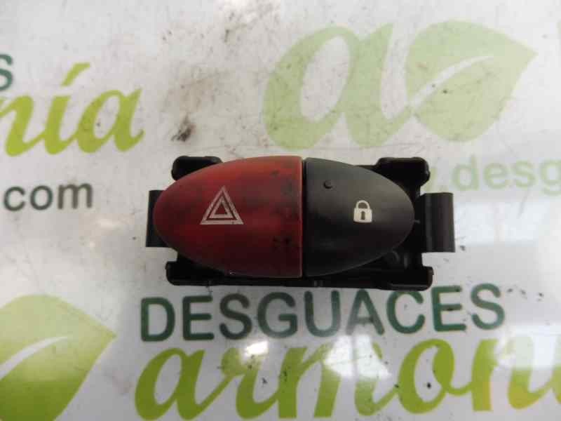 Recambio de warning para renault master kasten l2h2 hka 3,5t referencia OEM IAM 8200214898  