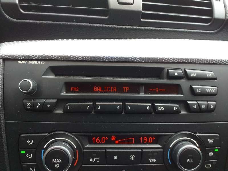 Recambio de sistema audio / radio cd para bmw serie 1 berlina (e81/e87) 116d referencia OEM IAM 65129236531  