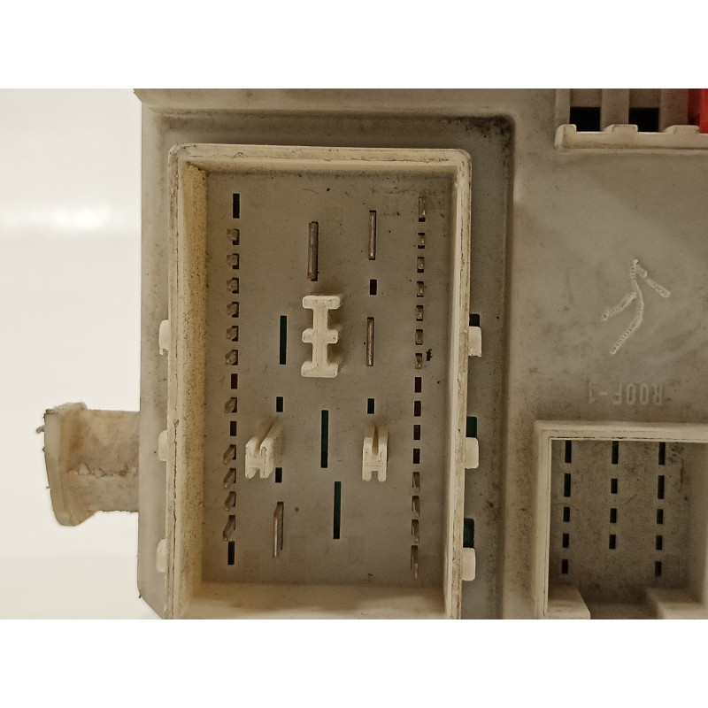 Recambio de caja reles / fusibles para mazda 3 berlina (bk) 1.6 crdt active referencia OEM IAM BP8F66730H 5190800A4 