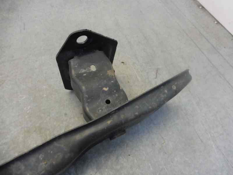 Recambio de refuerzo paragolpes delantero para renault kangoo furgón compact comfort referencia OEM IAM   