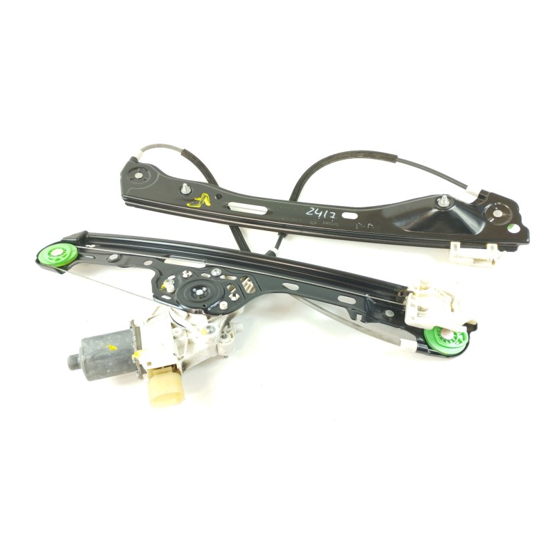 Recambio de elevalunas delantero derecho para bmw serie 1 berlina (e81/e87) 116d referencia OEM IAM 7067796 6927028 0130822227