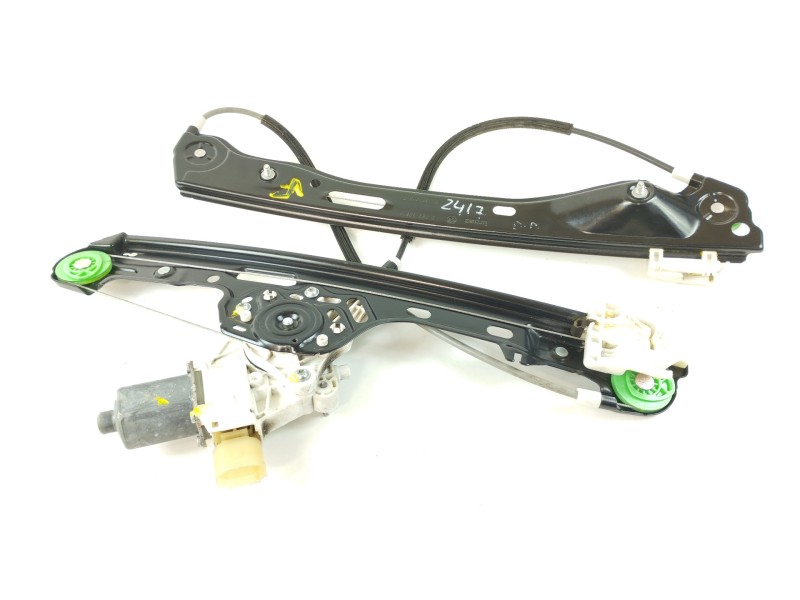 Recambio de elevalunas delantero derecho para bmw serie 1 berlina (e81/e87) 116d referencia OEM IAM 7067796 6927028 0130822227