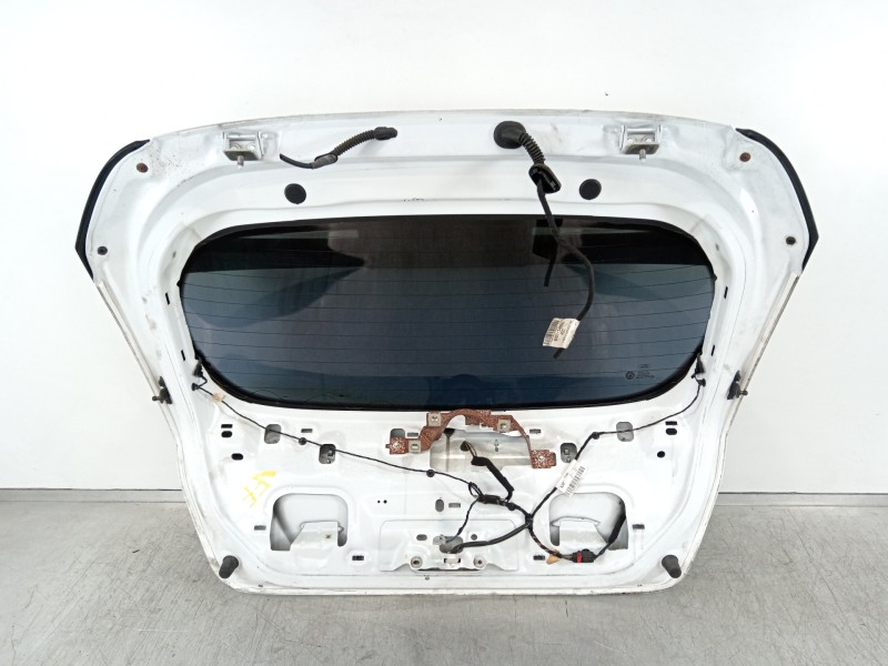 Recambio de porton trasero para ford fiesta (cb1) ambiente referencia OEM IAM   