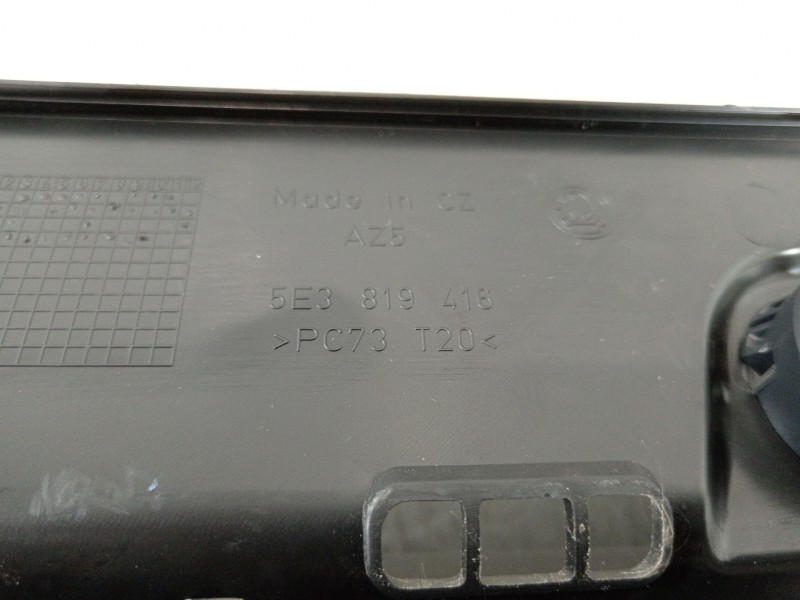 Recambio de torpedo para skoda octavia combi (5e5) ambition referencia OEM IAM 5E3819415 5E3819416 