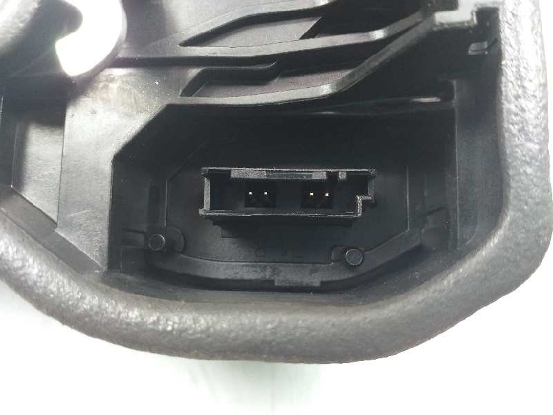 Recambio de cerradura puerta trasera derecha para bmw serie 1 berlina (e81/e87) 116d referencia OEM IAM 7229460  
