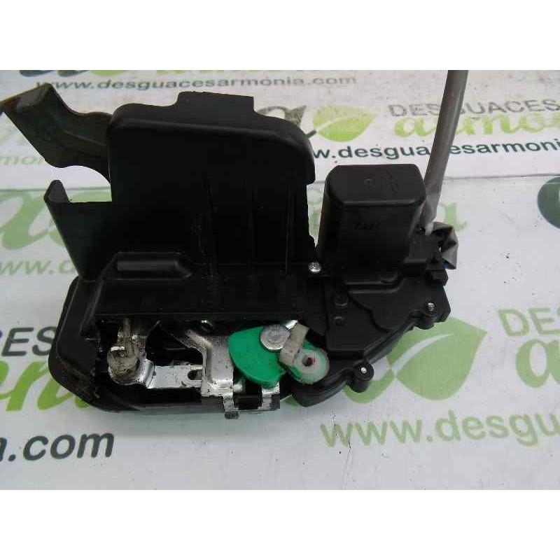 Recambio de cerradura puerta delantera derecha para kia sorento 2.5 crdi active referencia OEM IAM 813203E010  