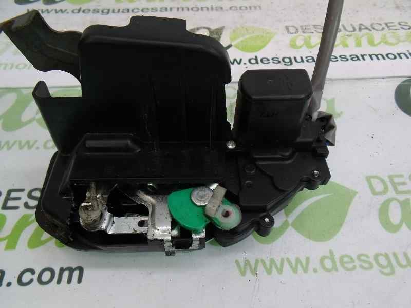 Recambio de cerradura puerta delantera derecha para kia sorento 2.5 crdi active referencia OEM IAM 813203E010  