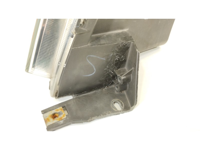 Recambio de faro derecho para toyota corolla verso (r1) 1.8 luna referencia OEM IAM 7357230400  